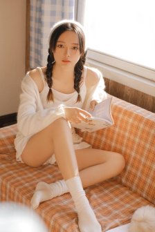 已满十八岁请带好纸的歌词